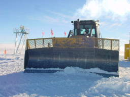 Closeup of the Caterpillar tractor Southern Belle (click to enlarge; 1.22 MB)